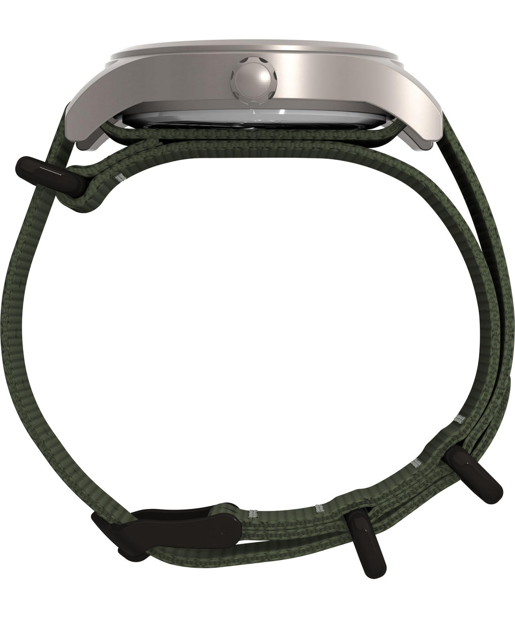 40mm Analog Watch with Luminous Hands and 50M Water Resistance N17093